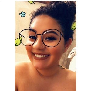 Meet your Posher, Isabel